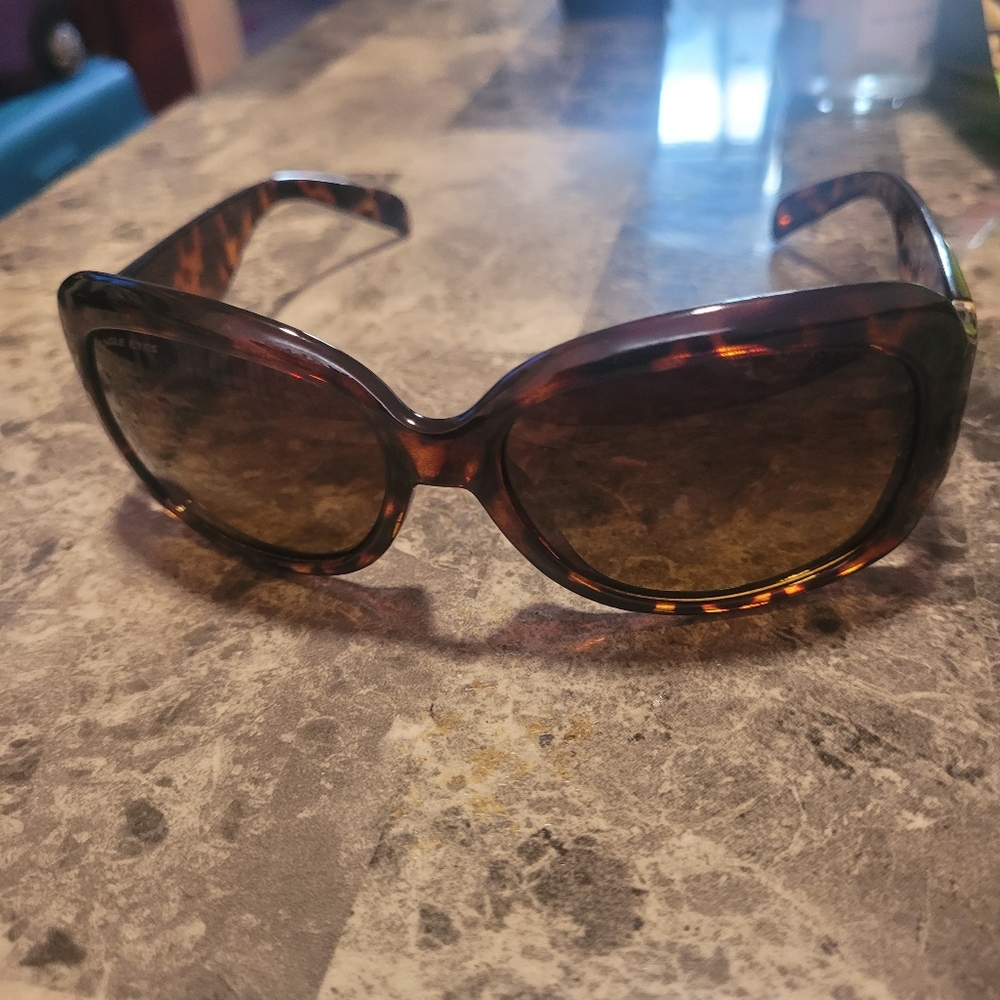 NIB EAGLE EYES NICE SUNGLASSES - Picture 4 of 5
